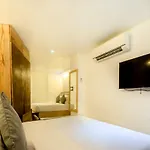 Zuzuni Boutique Hotel