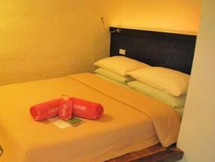 Zuzuni Boutique 3*