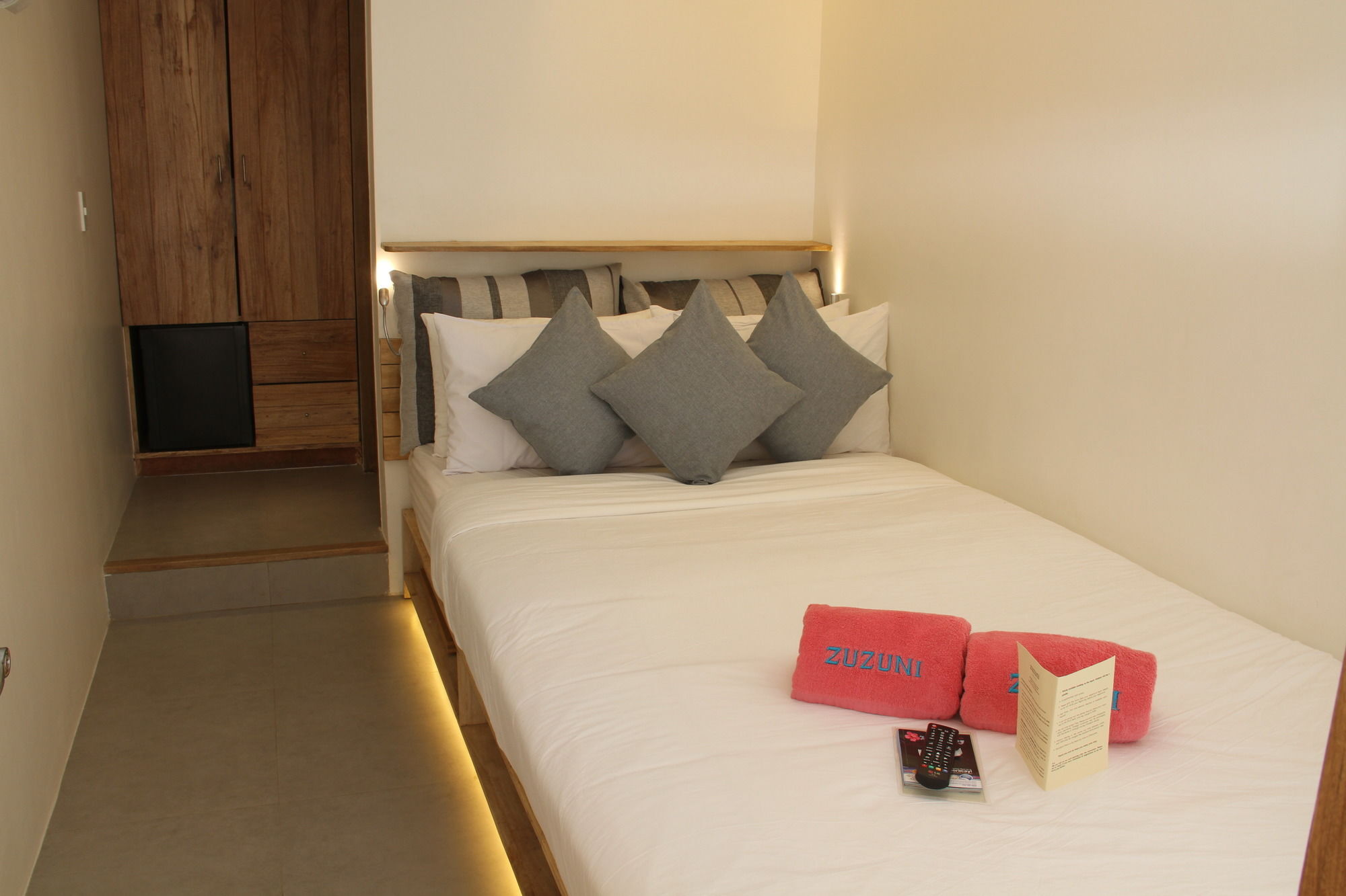 Zuzuni Boutique 3* Balabag (Boracay)